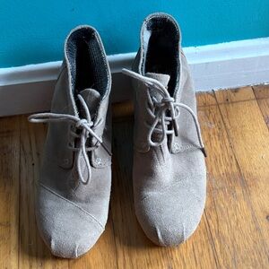 Toms Women's Suede Ankle Boots - Tan